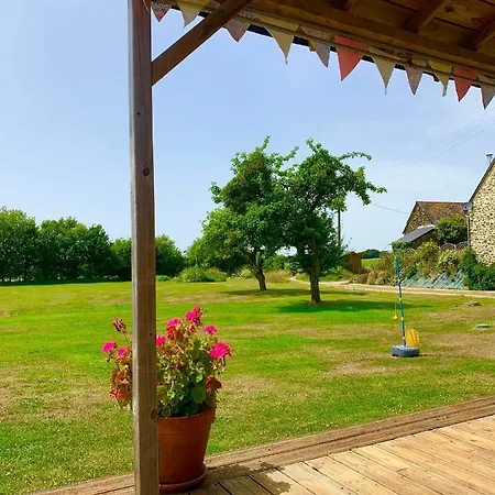 L'ancienne Etable. Holiday home Saint-Martin-des-Pres